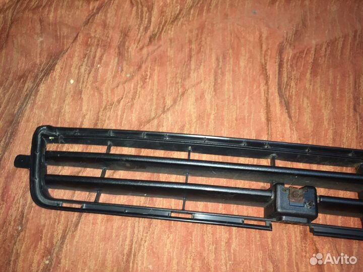 Решетка В Бампер Toyota 4Runner 05-09 / Hilux Surf