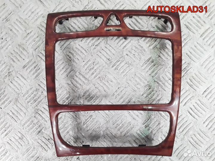 Накладка декоративная Mercedes W203 A2036802539