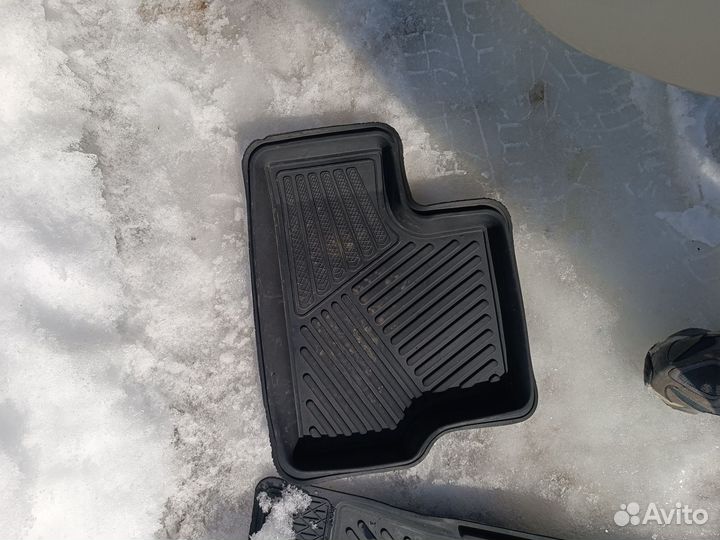 Автомобильные коврики резиновые на гранту