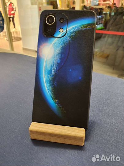 Полиуретановая защитная бронепленка на смартфон