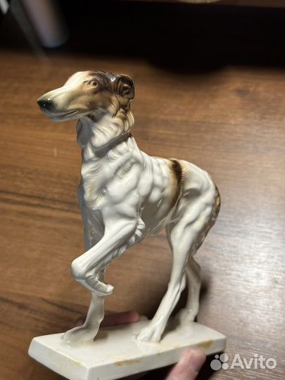 Фарфоровая статуэтка собака Борзая Германия