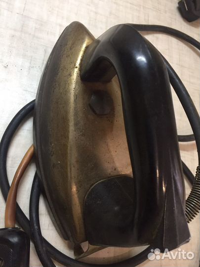 Утюг интерьерный