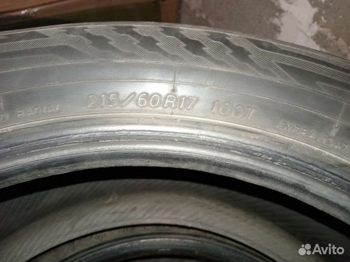 Yokohama IceGuard Stud IG65 215/60 R17