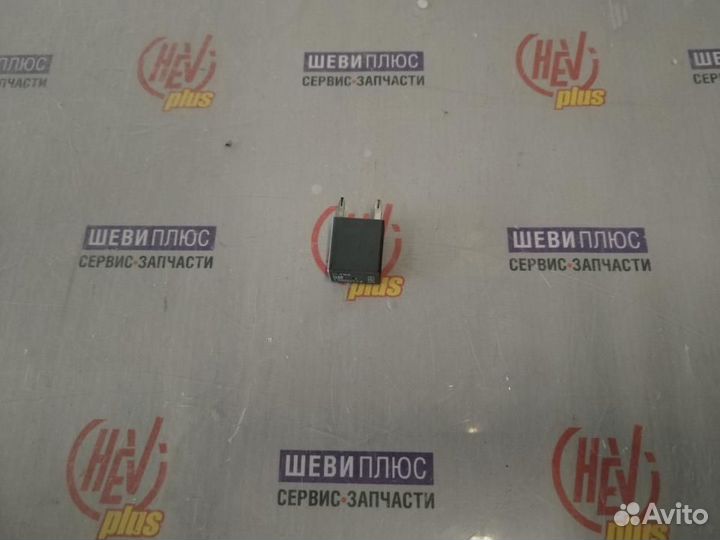 Реле Cadillac Escalade