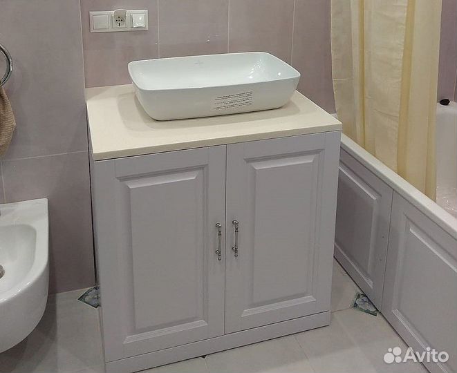 Тумба под раковину с фасадами с филенкой на заказ