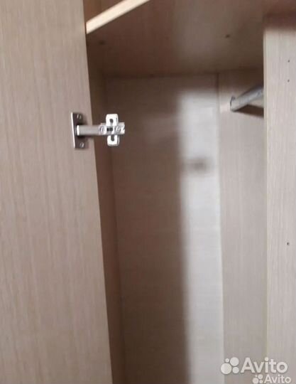 Угловой шкаф не большой