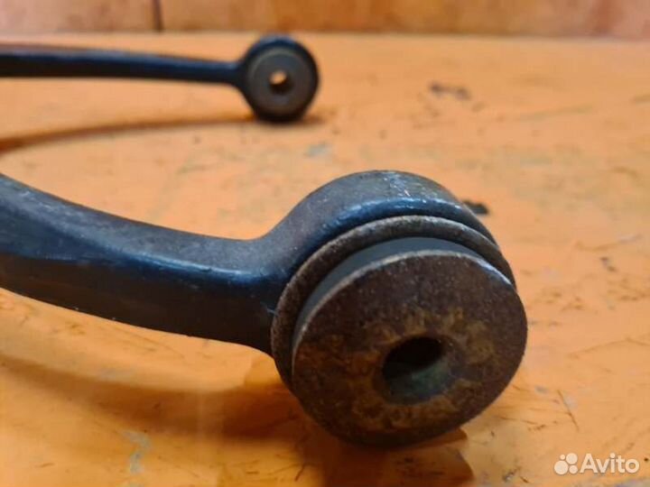 Рычаг подвески верхний передний правый Cadillac