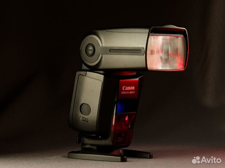 Вспышка Canon Speedlite 580EX II