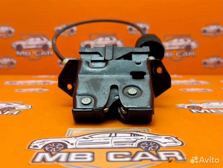 Замок багажника w203 C-class 612.962