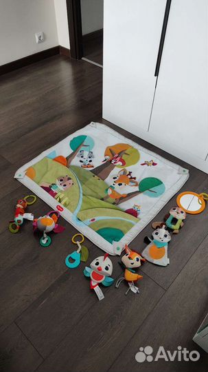 Развивающий коврик tiny love