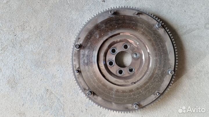 Маховик VW Jetta 6 VI Фольксваген Джетта 6 рест