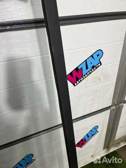 Молдинг крыши правый Dodge Ram 5 DT 2019 68311248