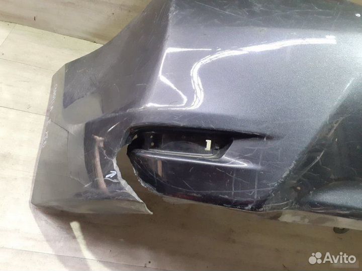 Бампер задний Toyota