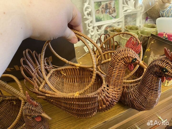 Корзина плетеная с ручкой Курочка