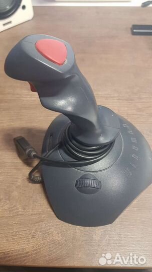 Джойстик logitech wingman