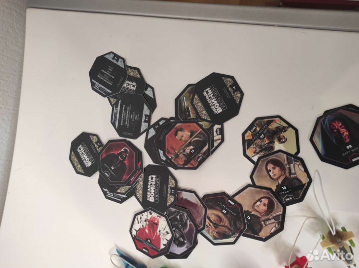 Детские игрушки минифигурки Киндер карточки