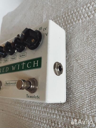 Гитарная педаль Red Witch Pentavocal Tremolo