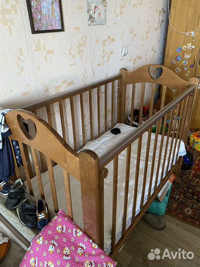 Детская кроватка