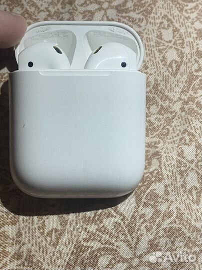 Беспроводные наушники Apple AirPods 2