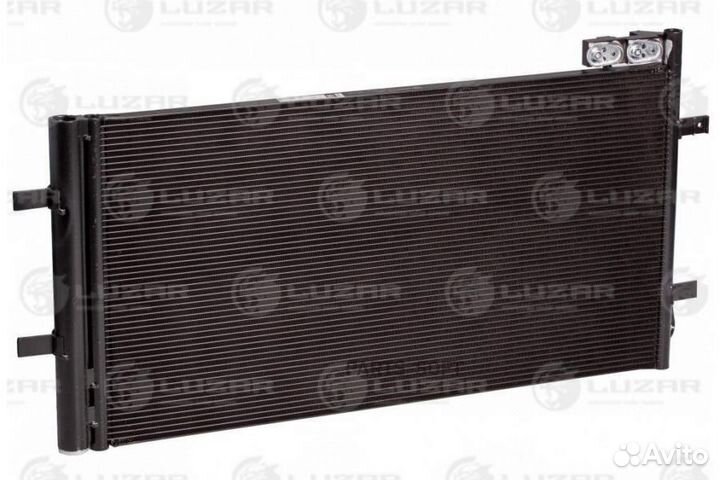 Радиатор кондиционера Ауди Q3 11