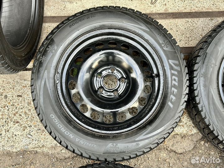 R16 Viatti Brina Nordico V-522 205/60, PCD 5x105 DIA 56.6