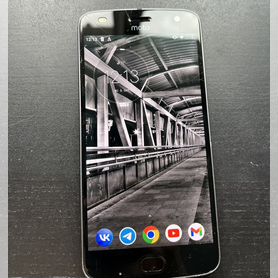 Motorola Moto Z2 Play, 3/32 ГБ