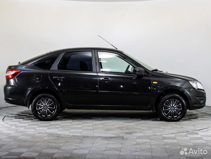 LADA Granta 1.6 МТ, 2017, 129 890 км