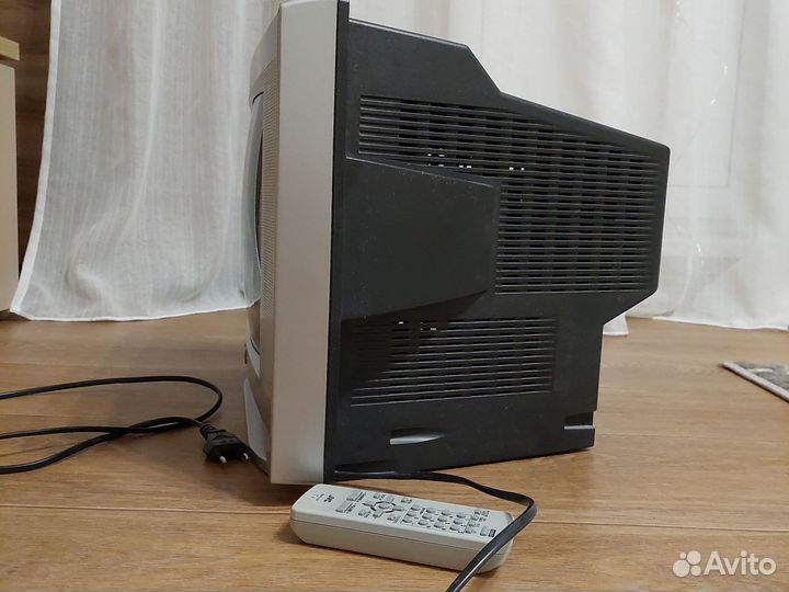 Телевизор JVC 14