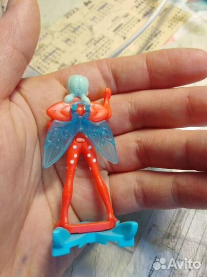 Фигурки леди баг киндер