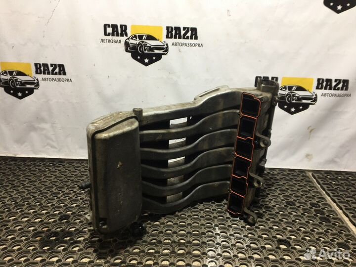 Коллектор впускной Volkswagen Passat