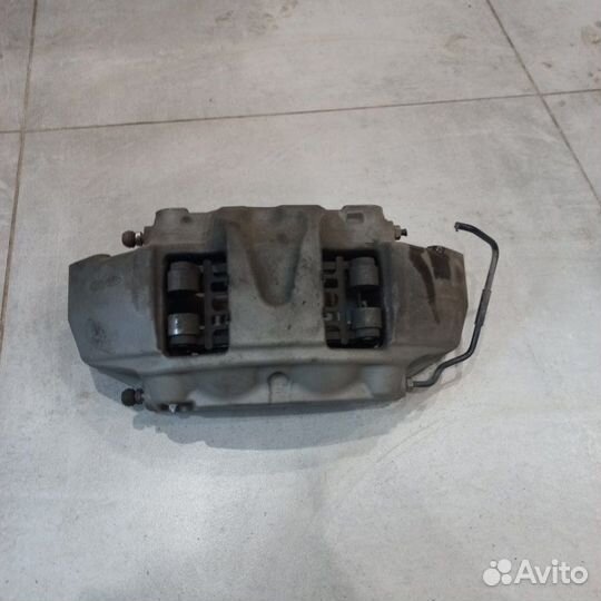 Суппорт передний левый Hyundai Genesis G80