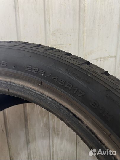 Goodyear UltraGrip Performance 225/45 R17