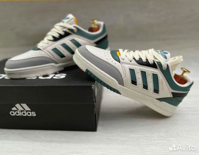 Кроссовки Adidas