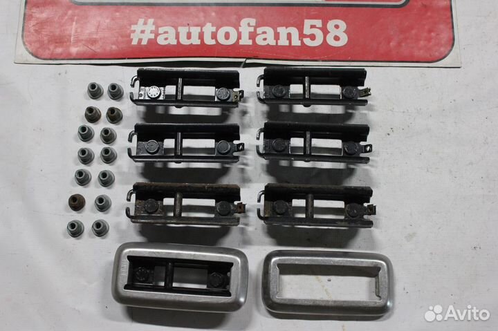 Кронштейн крепления сиденья Volkswagen T5 / T6