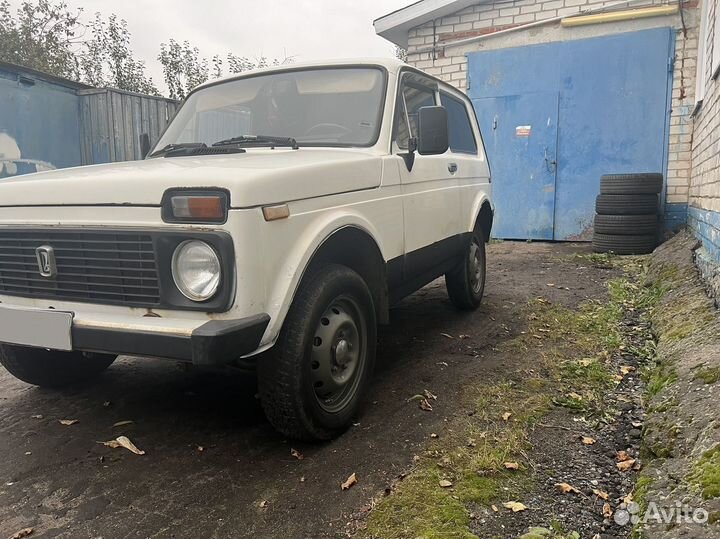 LADA 4x4 (Нива) 1.7 МТ, 1996, 200 000 км