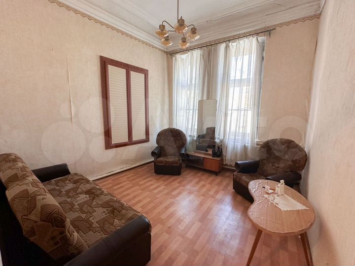 3-к. квартира, 179,3 м², 1/1 эт.