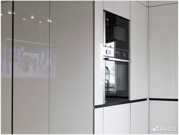 Кухонный гарнитур с техникой