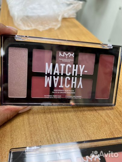 Палитра теней NYX