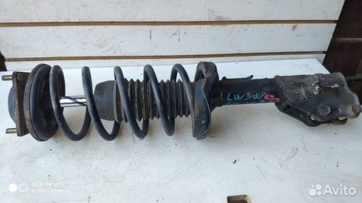 Амортизаторная стойка передняя правая Mazda Mpv LW