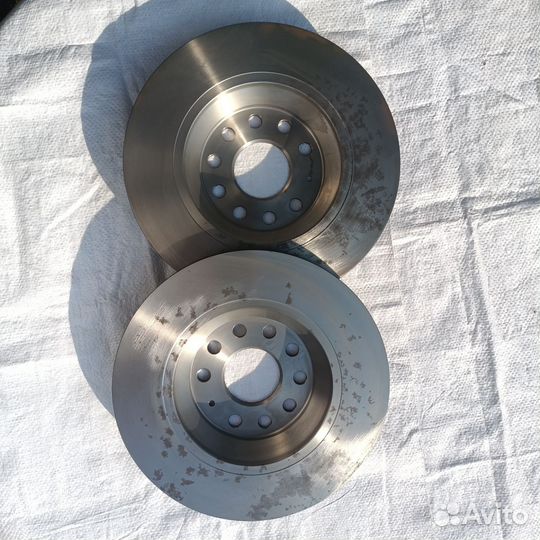 Диски тормозные задние Audi A3 Passat Tiguan
