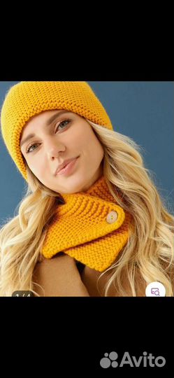 Вязанный жёлтый снуд