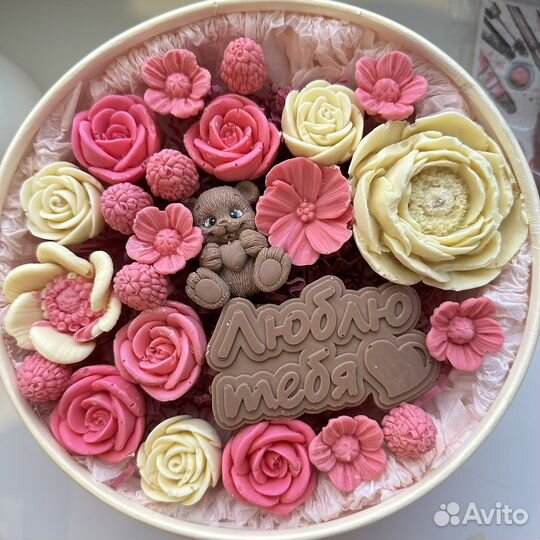 Букеты из шоколадных роз на 8 марта