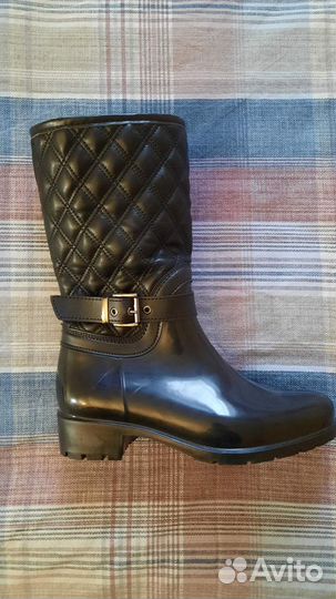 Резиновые сапоги