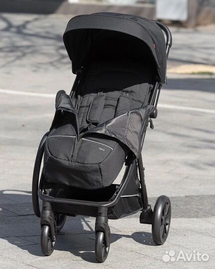 Коляска прогулочная Carrello Nero