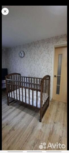 Детская кроватка с матрасом как новая