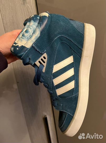 Кроссовки adidas оригинал