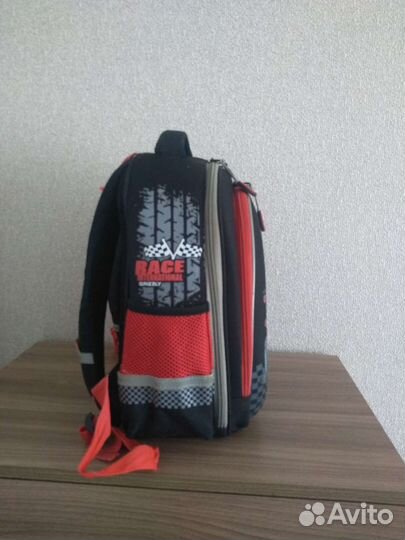 Школьный рюкзак