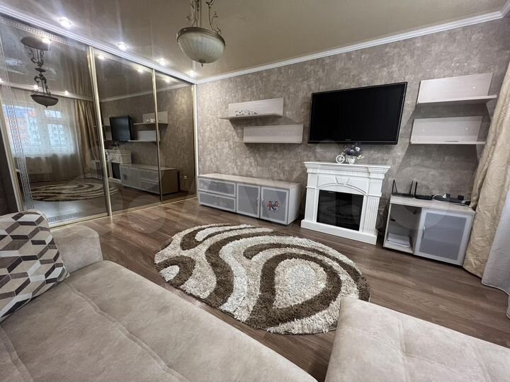 2-к. квартира, 67,5 м², 1/8 эт.