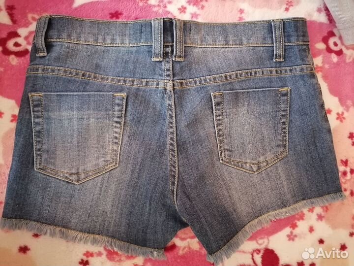 Продаю шорты