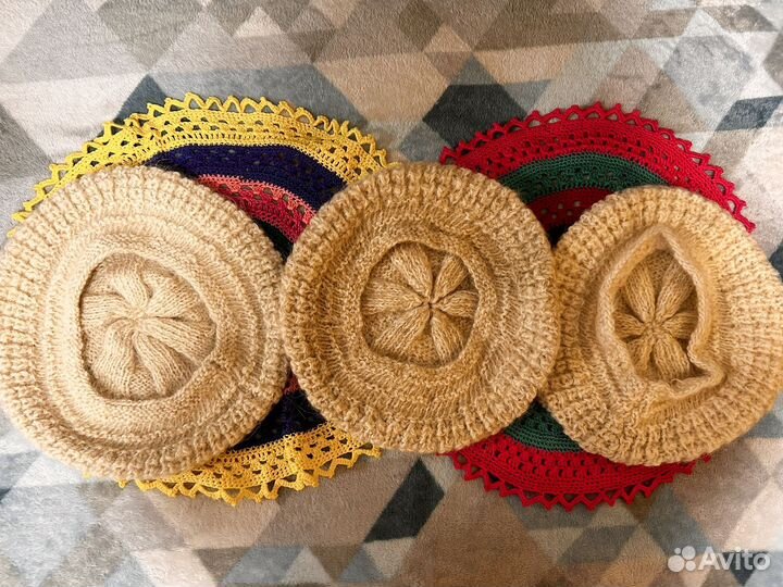 Берет женский вязаный